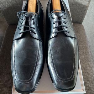 EUC Bruno Magli Mens Black Dress Shoes (8.5)